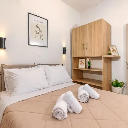 Knights Golden Loch - Rhodes Unique Getaway Feriehus